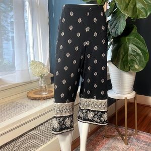 J. Jill wearever collection full-leg cropped black pants, paisley print, size LP